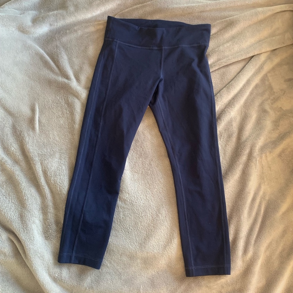 Under Armour Navy Blue Capri Leggings